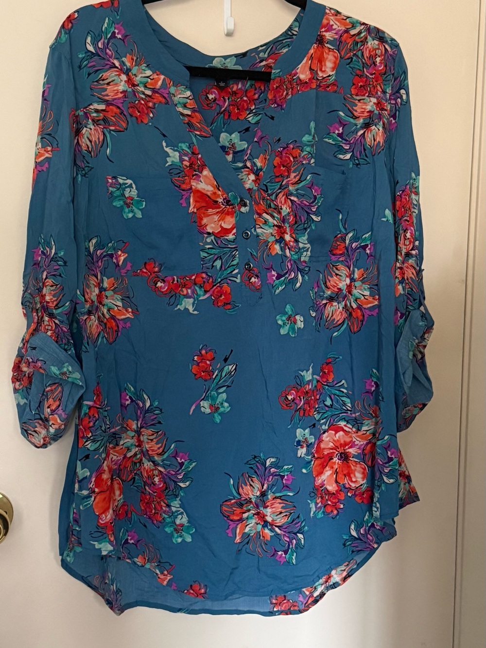 torrid Teal Floral V-Neck Roll-Tab Sleeve Harper Tunic